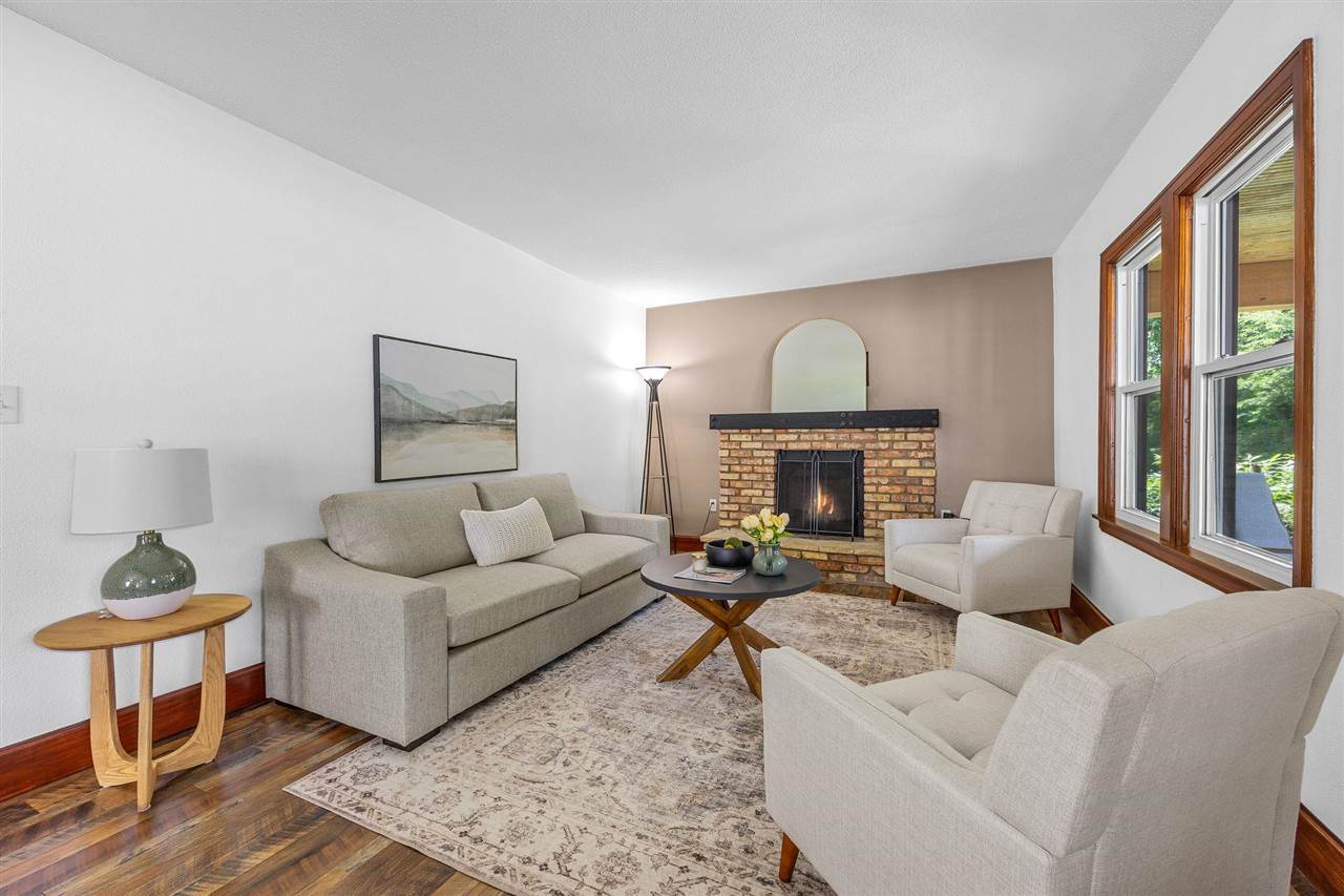 1388 Hickory Hollow Road NE Solon IA 52333