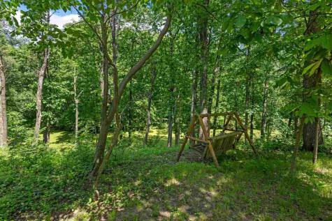 1388 Hickory Hollow Road NE Solon IA 52333