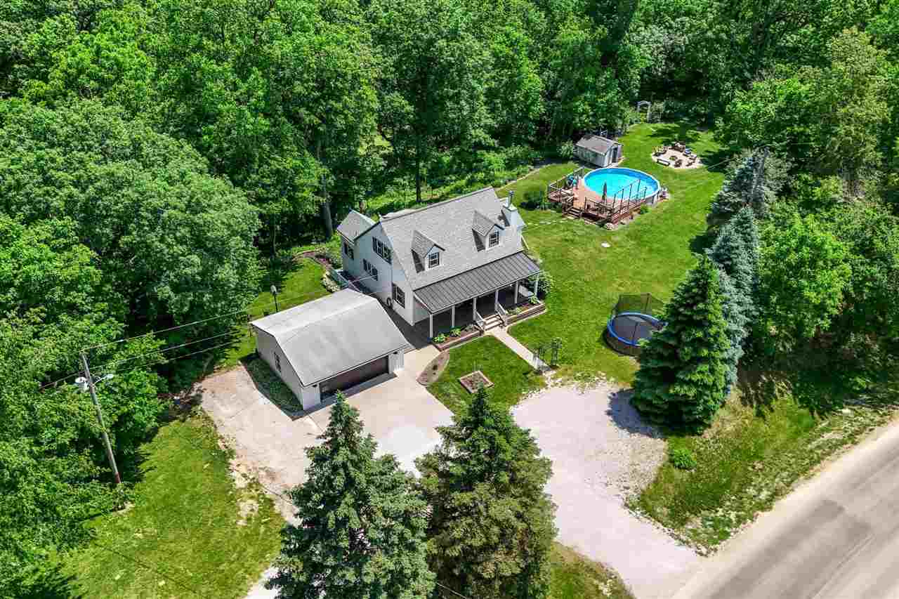 1388 Hickory Hollow Road NE Solon IA 52333