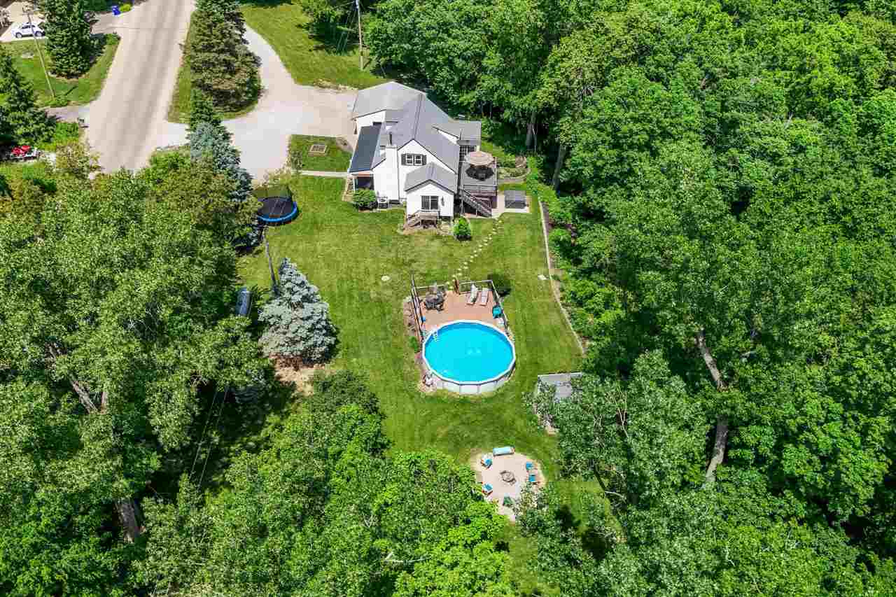 1388 Hickory Hollow Road NE Solon IA 52333