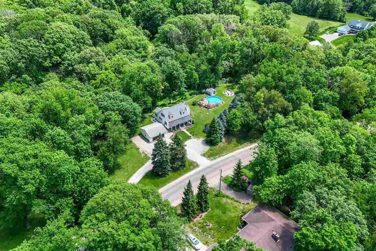 1388 Hickory Hollow Road NE Solon IA 52333