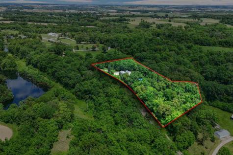 1388 Hickory Hollow Road NE Solon IA 52333