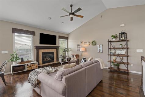 255 Cambridge Way North Liberty IA 52317