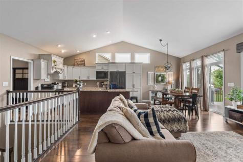 255 Cambridge Way North Liberty IA 52317