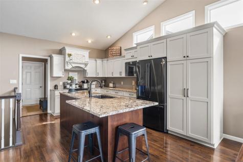 255 Cambridge Way North Liberty IA 52317