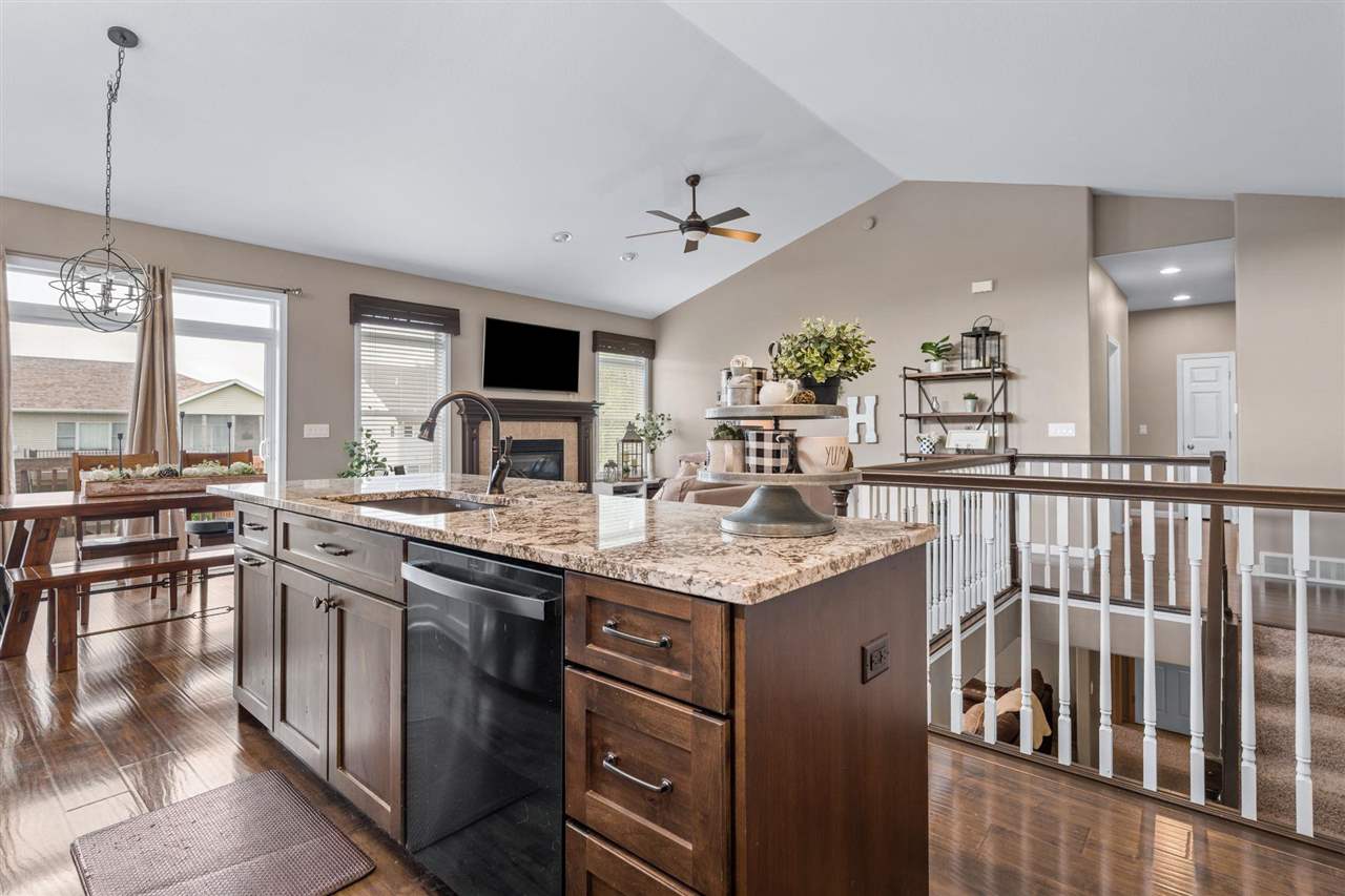 255 Cambridge Way North Liberty IA 52317