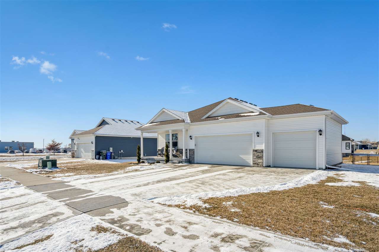 7114 Harlan Eddy Drive SW Cedar Rapids IA 52404