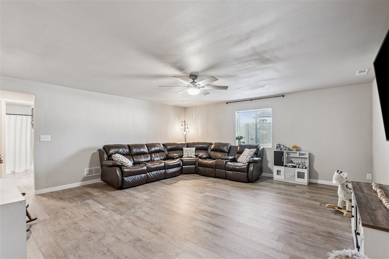 7114 Harlan Eddy Drive SW Cedar Rapids IA 52404