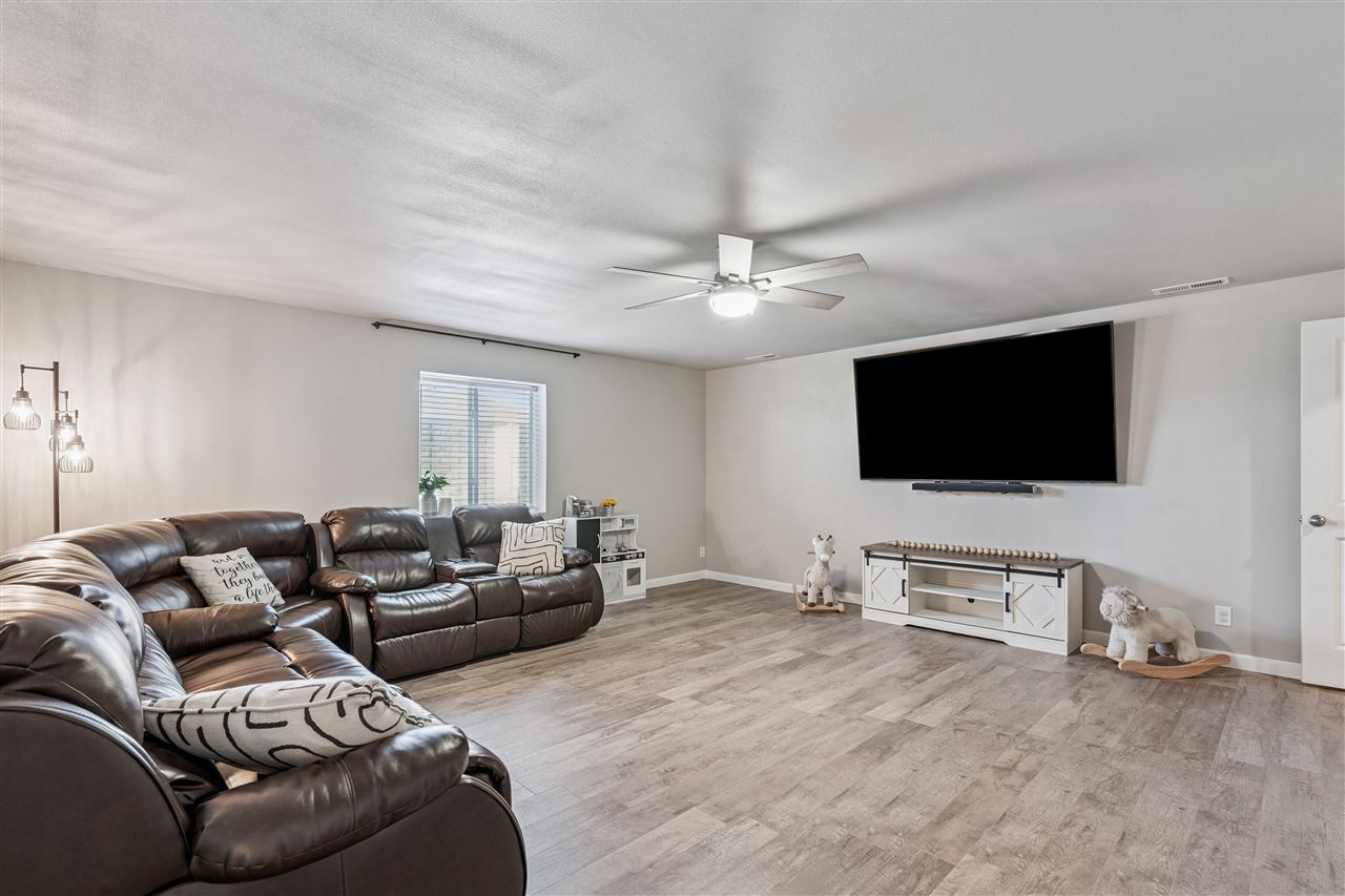 7114 Harlan Eddy Drive SW Cedar Rapids IA 52404