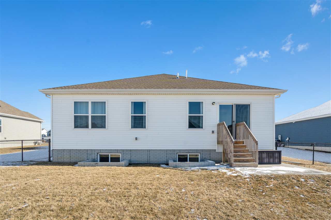 7114 Harlan Eddy Drive SW Cedar Rapids IA 52404