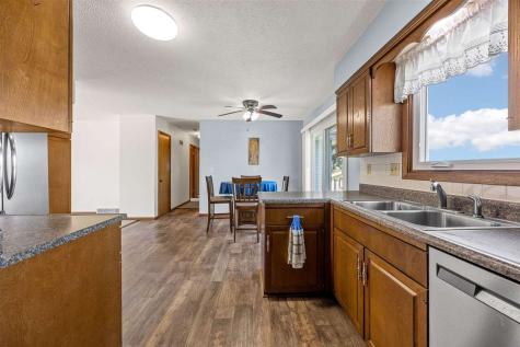 2815 Southland Street SW Cedar Rapids IA 52404