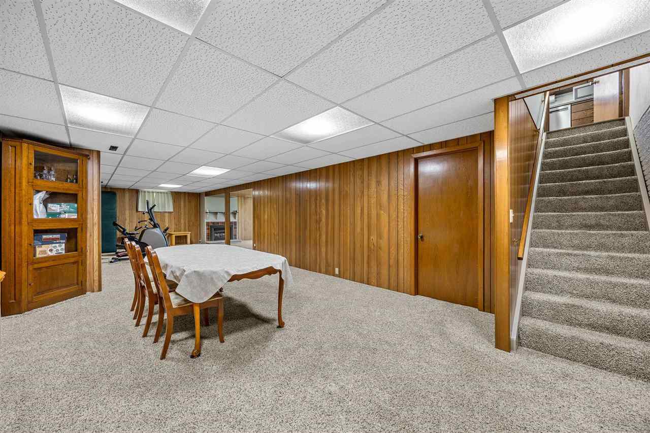 2815 Southland Street SW Cedar Rapids IA 52404
