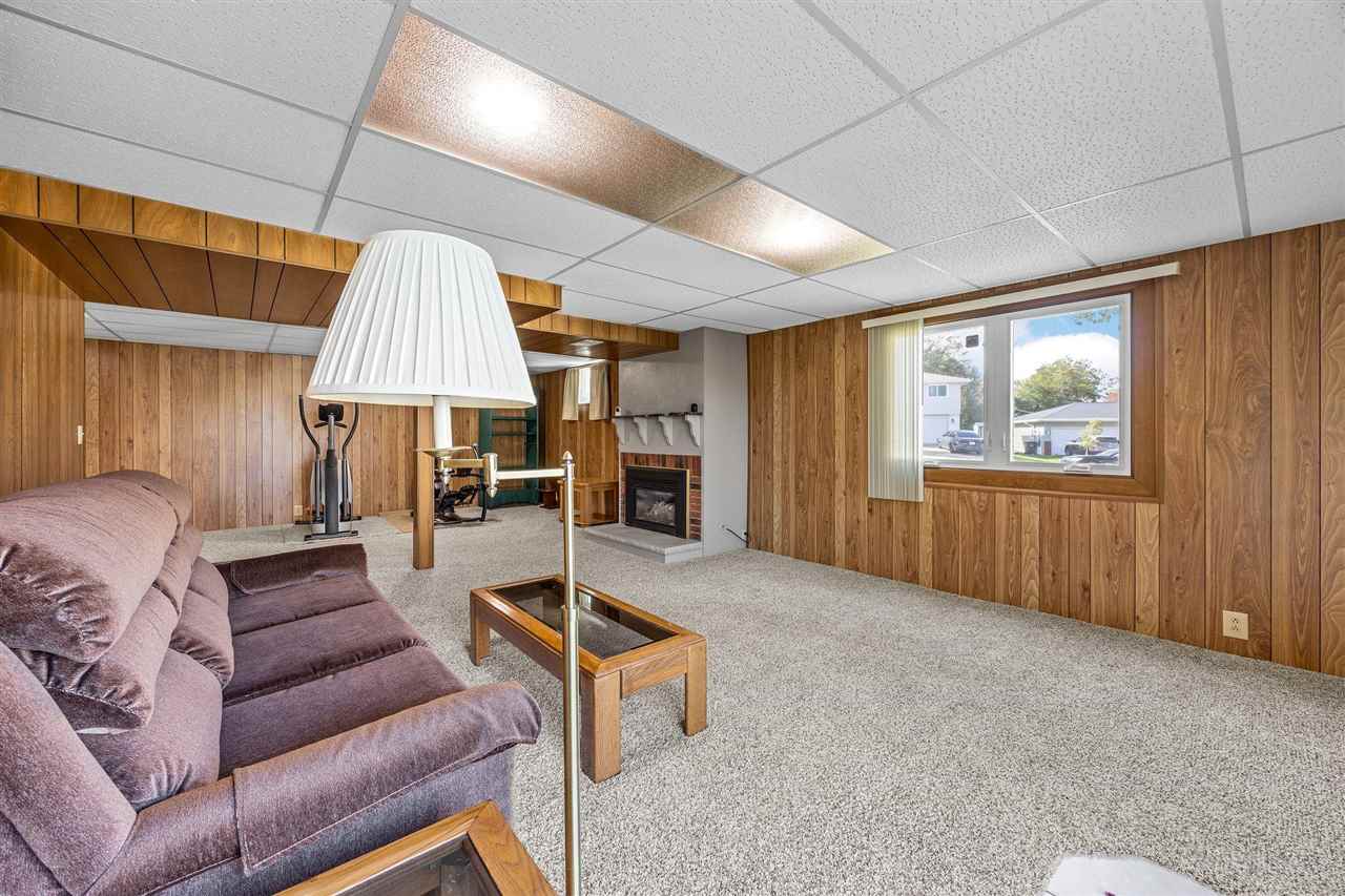 2815 Southland Street SW Cedar Rapids IA 52404