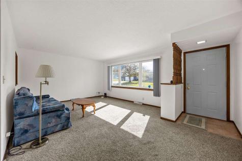 2815 Southland Street SW Cedar Rapids IA 52404
