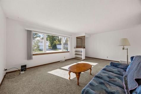 2815 Southland Street SW Cedar Rapids IA 52404