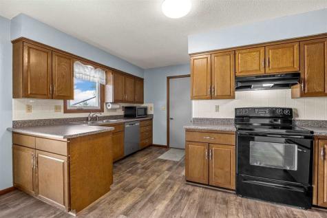 2815 Southland Street SW Cedar Rapids IA 52404