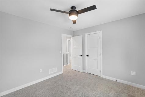 5521 Seminole Valley Trail NE Cedar Rapids IA 52411