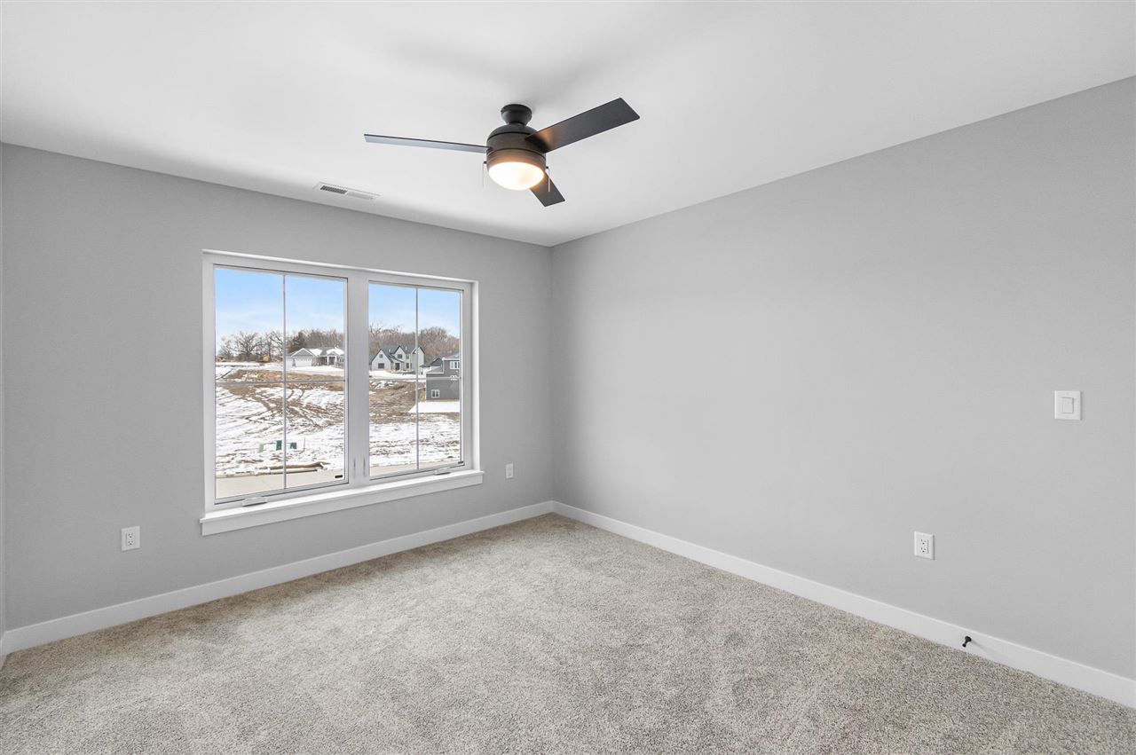 5521 Seminole Valley Trail NE Cedar Rapids IA 52411