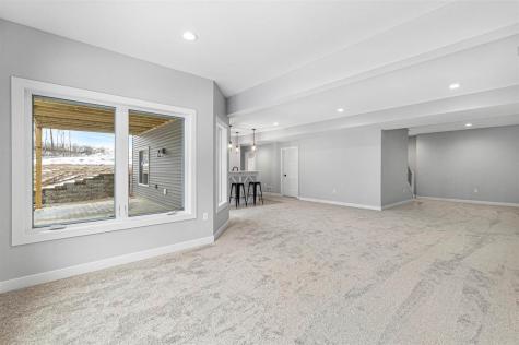 5521 Seminole Valley Trail NE Cedar Rapids IA 52411