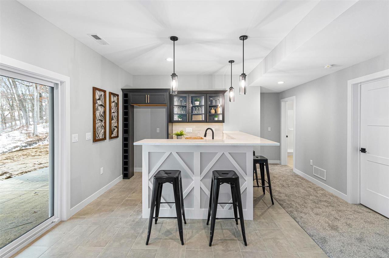 5521 Seminole Valley Trail NE Cedar Rapids IA 52411