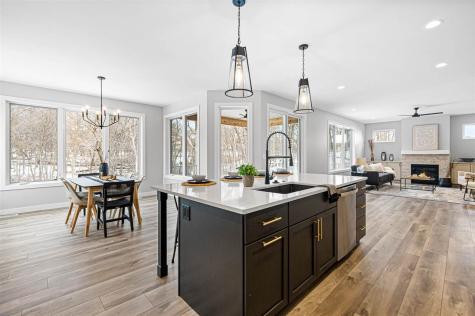 5521 Seminole Valley Trail NE Cedar Rapids IA 52411