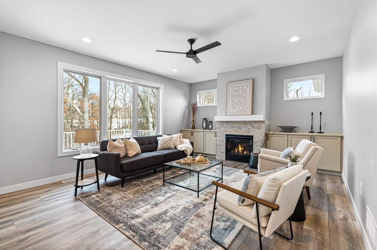 5521 Seminole Valley Trail NE Cedar Rapids IA 52411