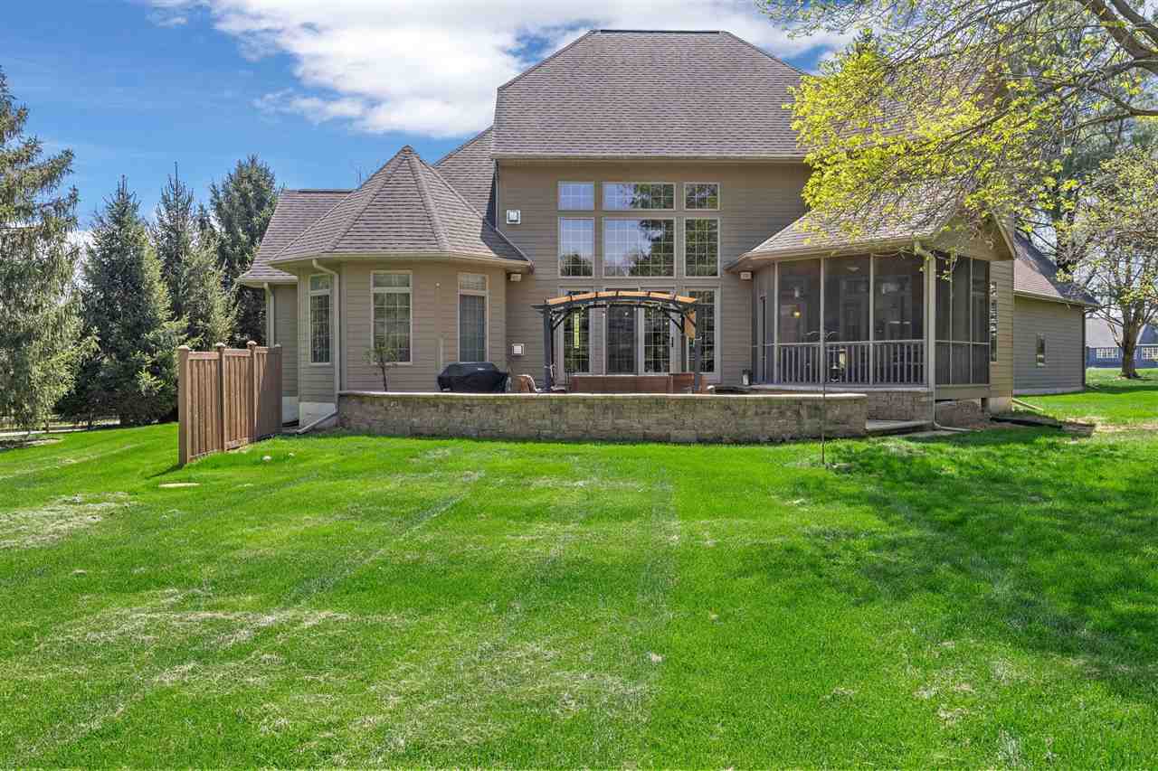 20 Cherry Lane NE Iowa City IA 52240