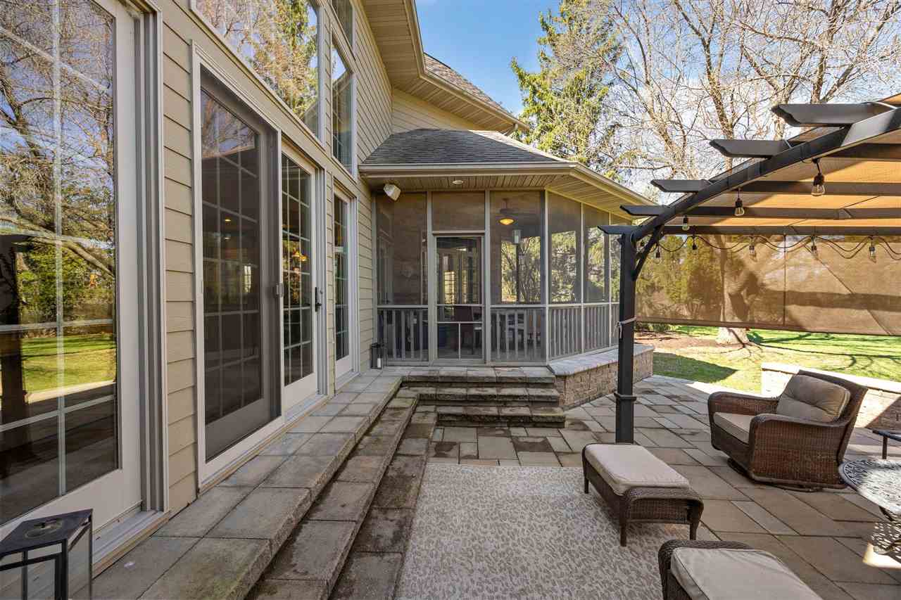 20 Cherry Lane NE Iowa City IA 52240