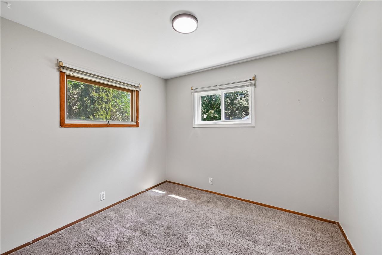 718 7th Avenue Coralville IA 52241