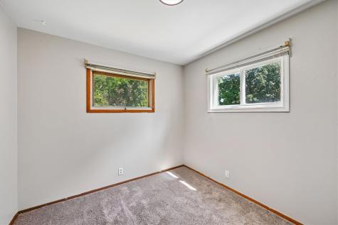 718 7th Avenue Coralville IA 52241