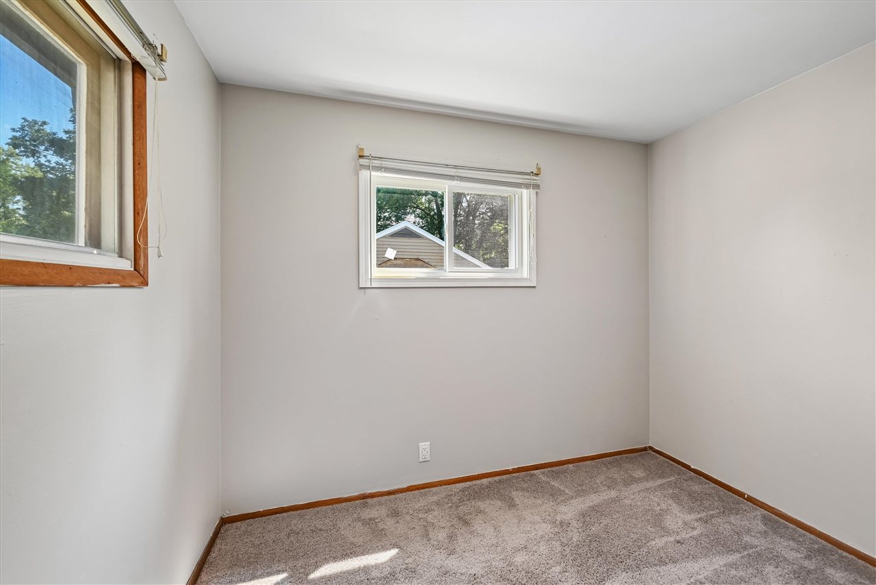 718 7th Avenue Coralville IA 52241