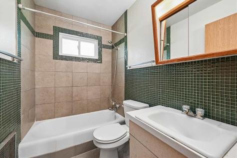 718 7th Avenue Coralville IA 52241