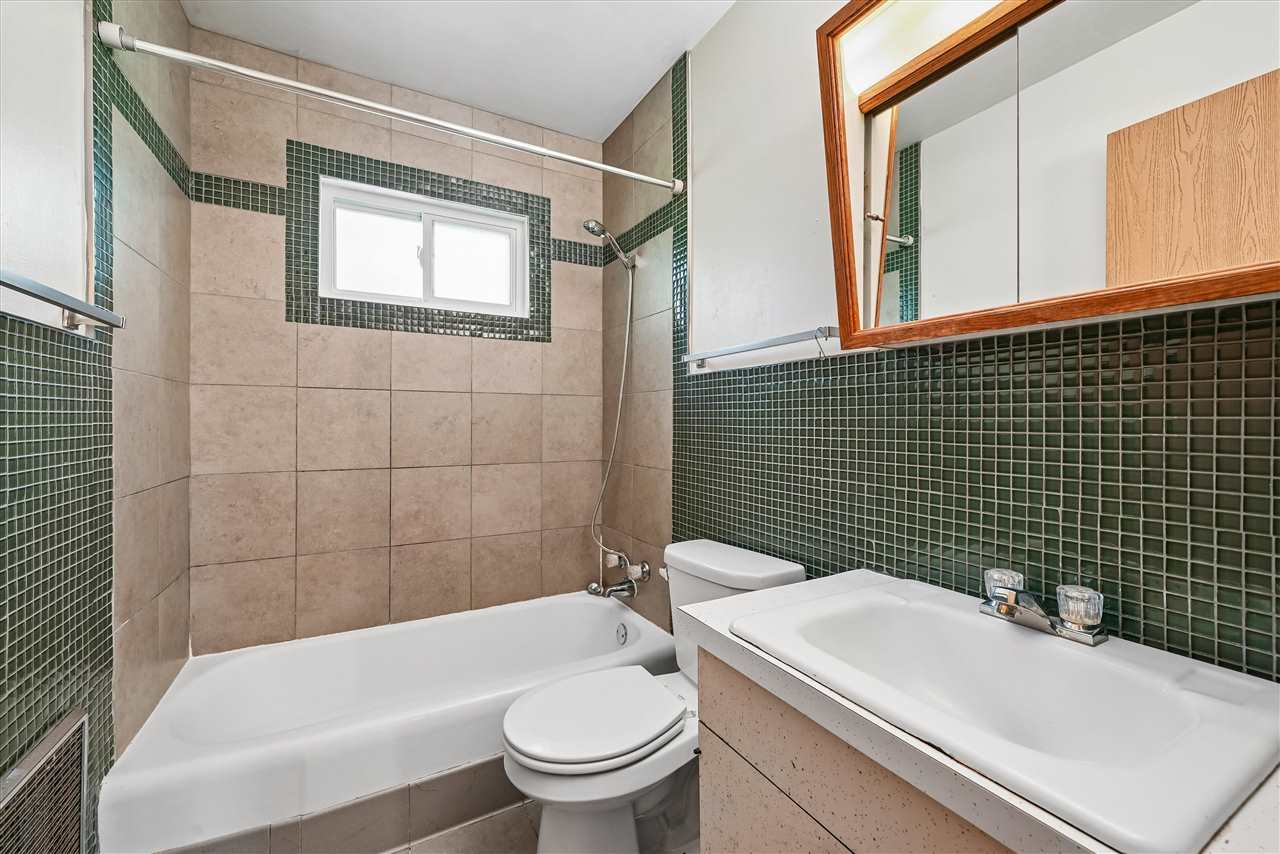 718 7th Avenue Coralville IA 52241