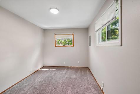 718 7th Avenue Coralville IA 52241