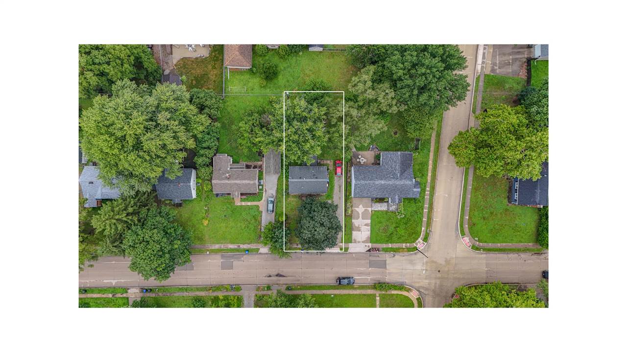 718 7th Avenue Coralville IA 52241
