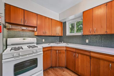 718 7th Avenue Coralville IA 52241