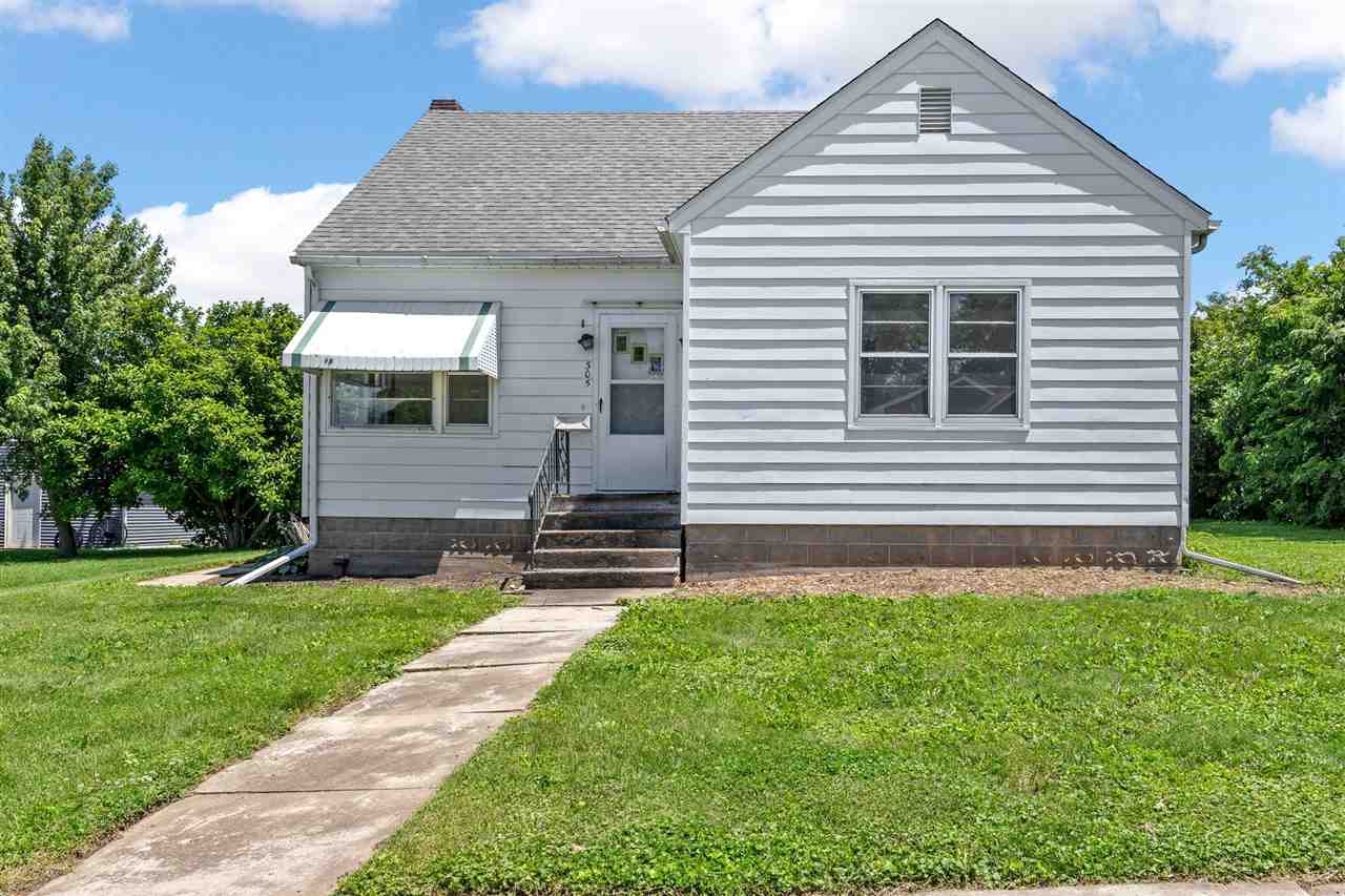 305 7th Avenue Clarence IA 52216