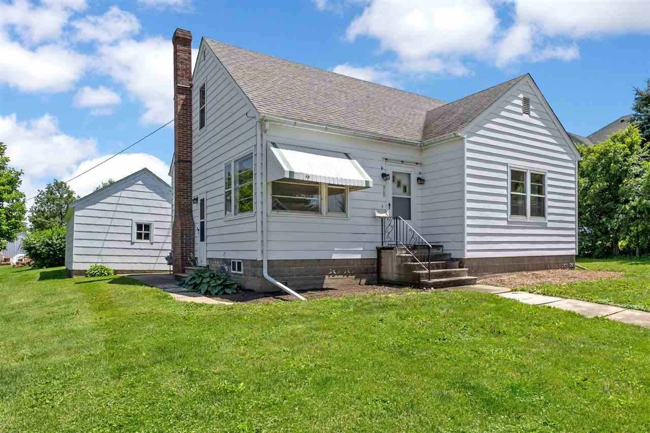 305 7th Avenue Clarence IA 52216