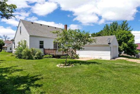 305 7th Avenue Clarence IA 52216