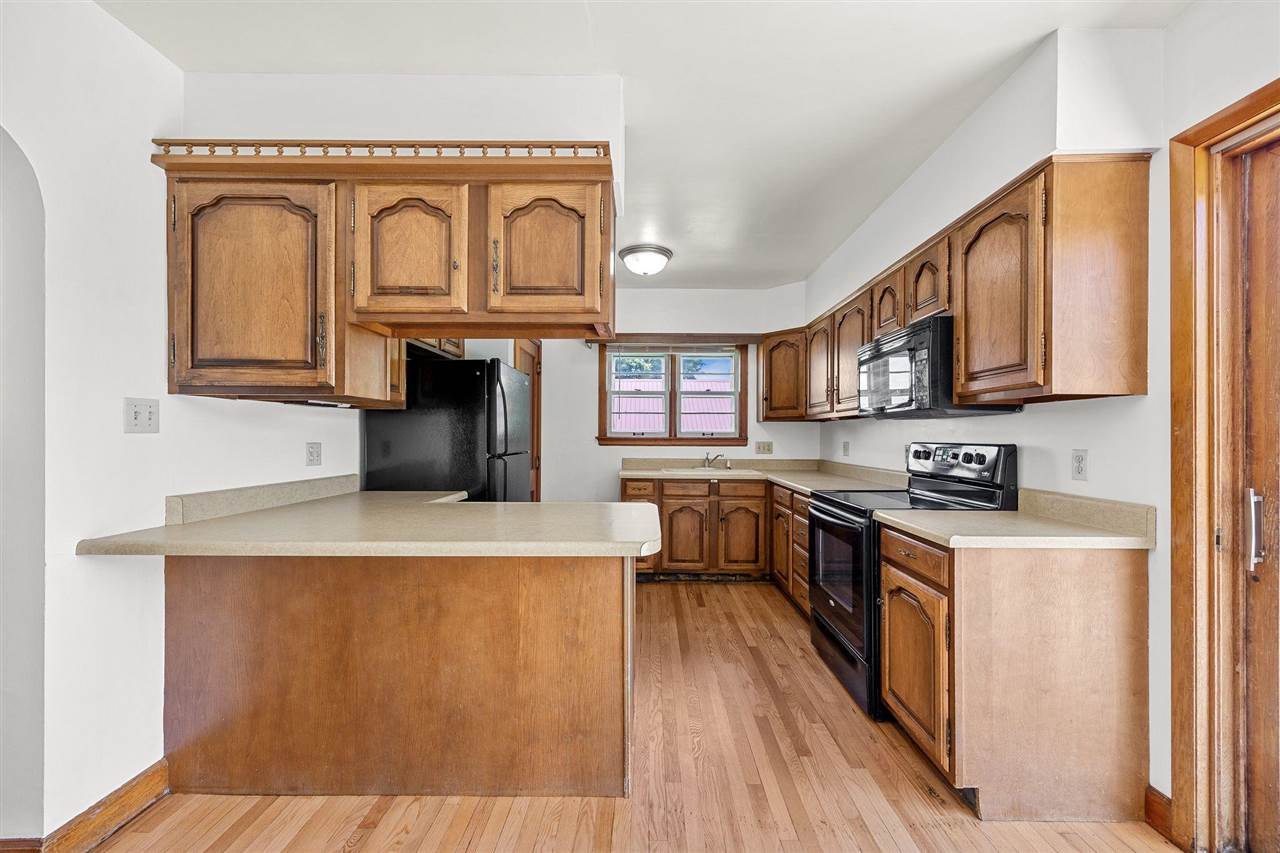 305 7th Avenue Clarence IA 52216