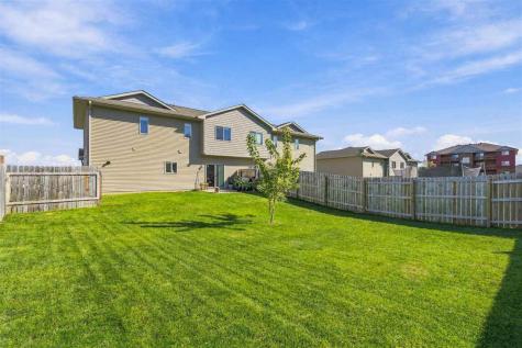603 Croell Avenue Tiffin IA 52340