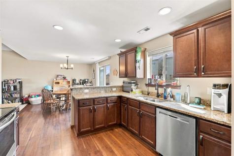 603 Croell Avenue Tiffin IA 52340