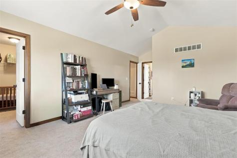 603 Croell Avenue Tiffin IA 52340