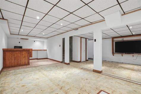 23186 207th Avenue Sigourney IA 52591