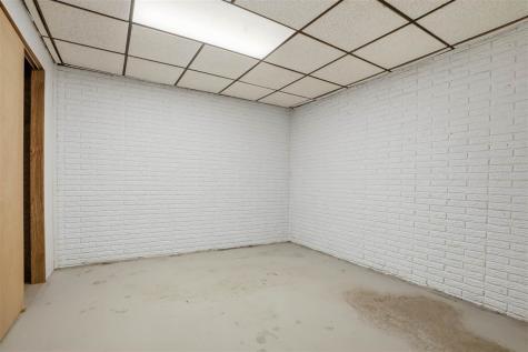 23186 207th Avenue Sigourney IA 52591