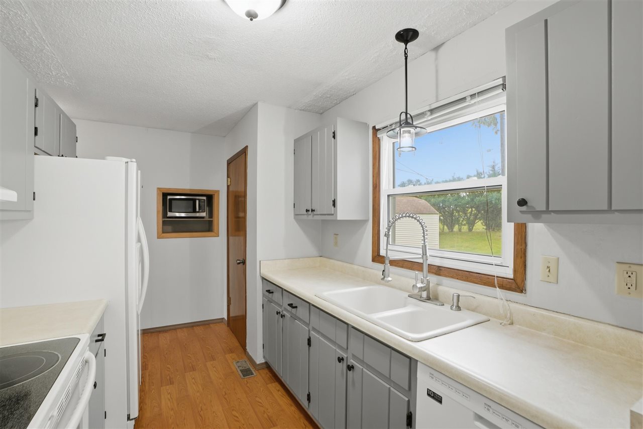 23186 207th Avenue Sigourney IA 52591
