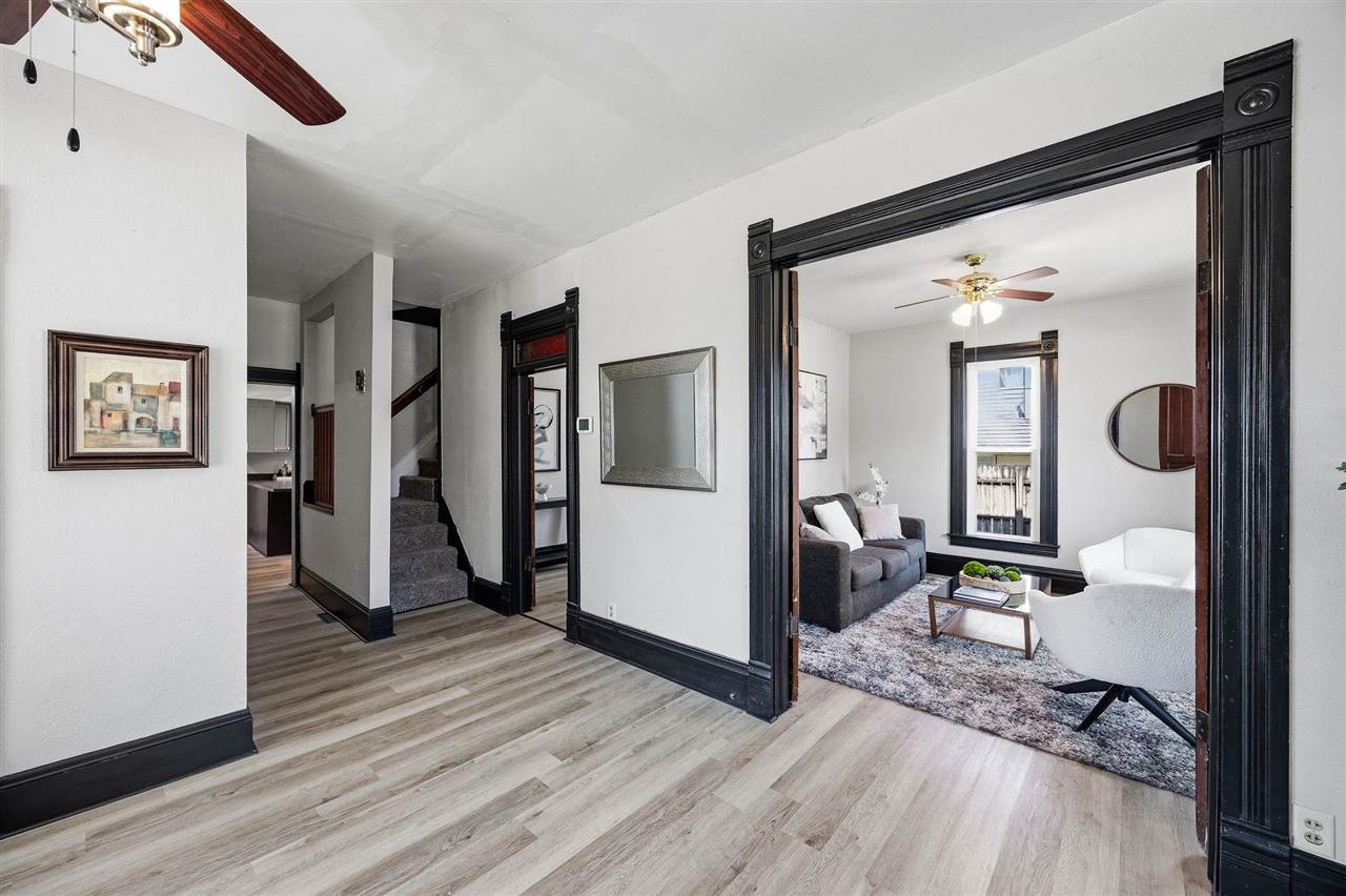 1003 Franklin Street Center Point IA 52213