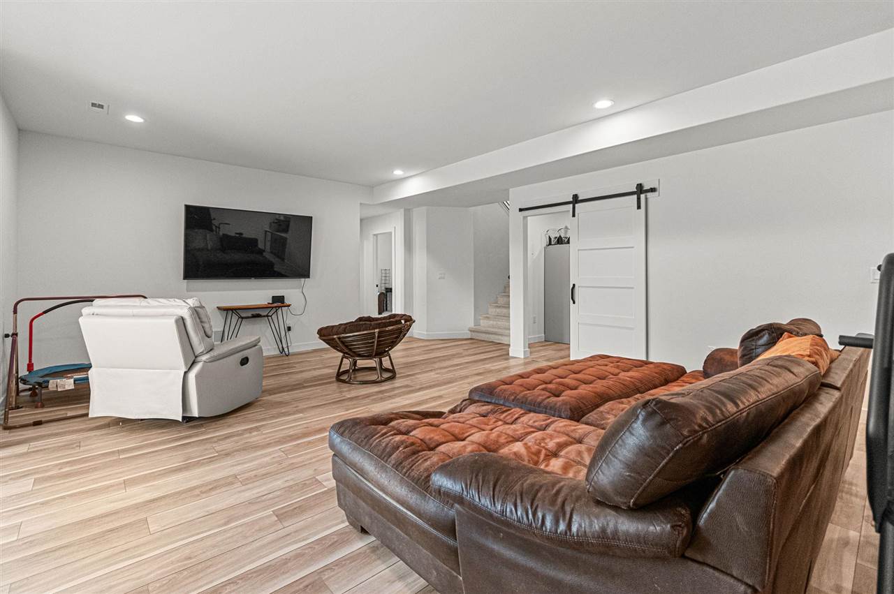 819 Old Mill Lane Solon IA 52333
