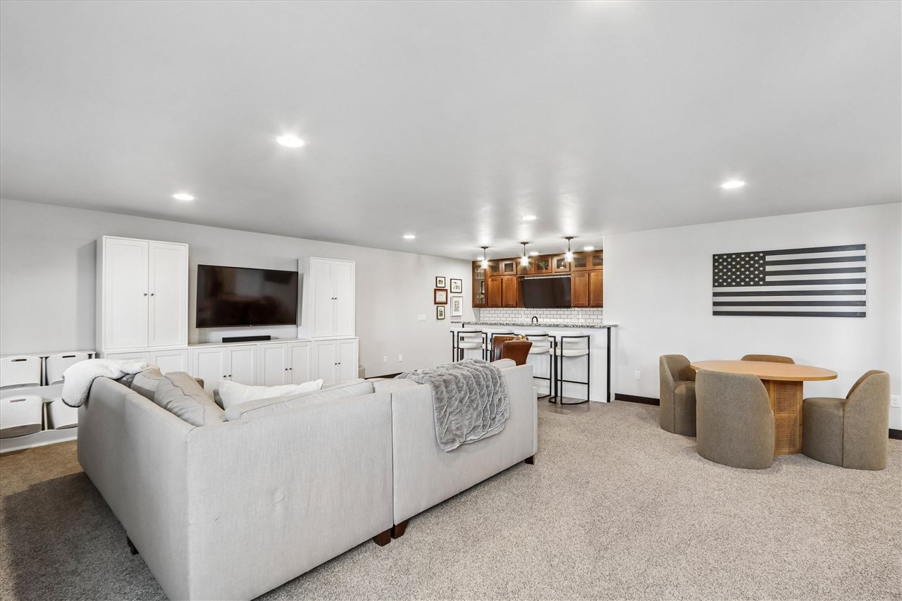 390 Canterbury Street North Liberty IA 52317