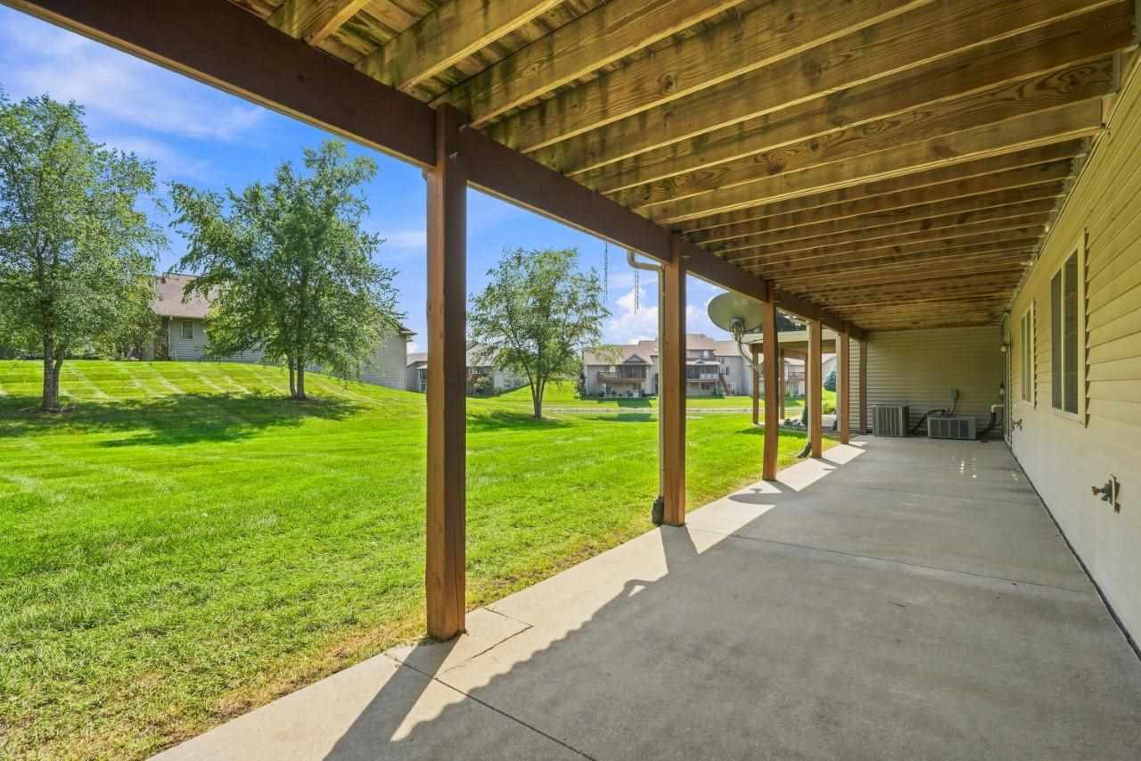 195 E Weston Drive North Liberty IA 52317